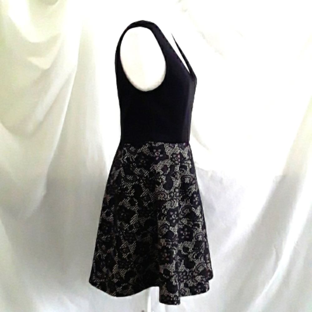 Blue Rain Dress - Picture 4 of 10